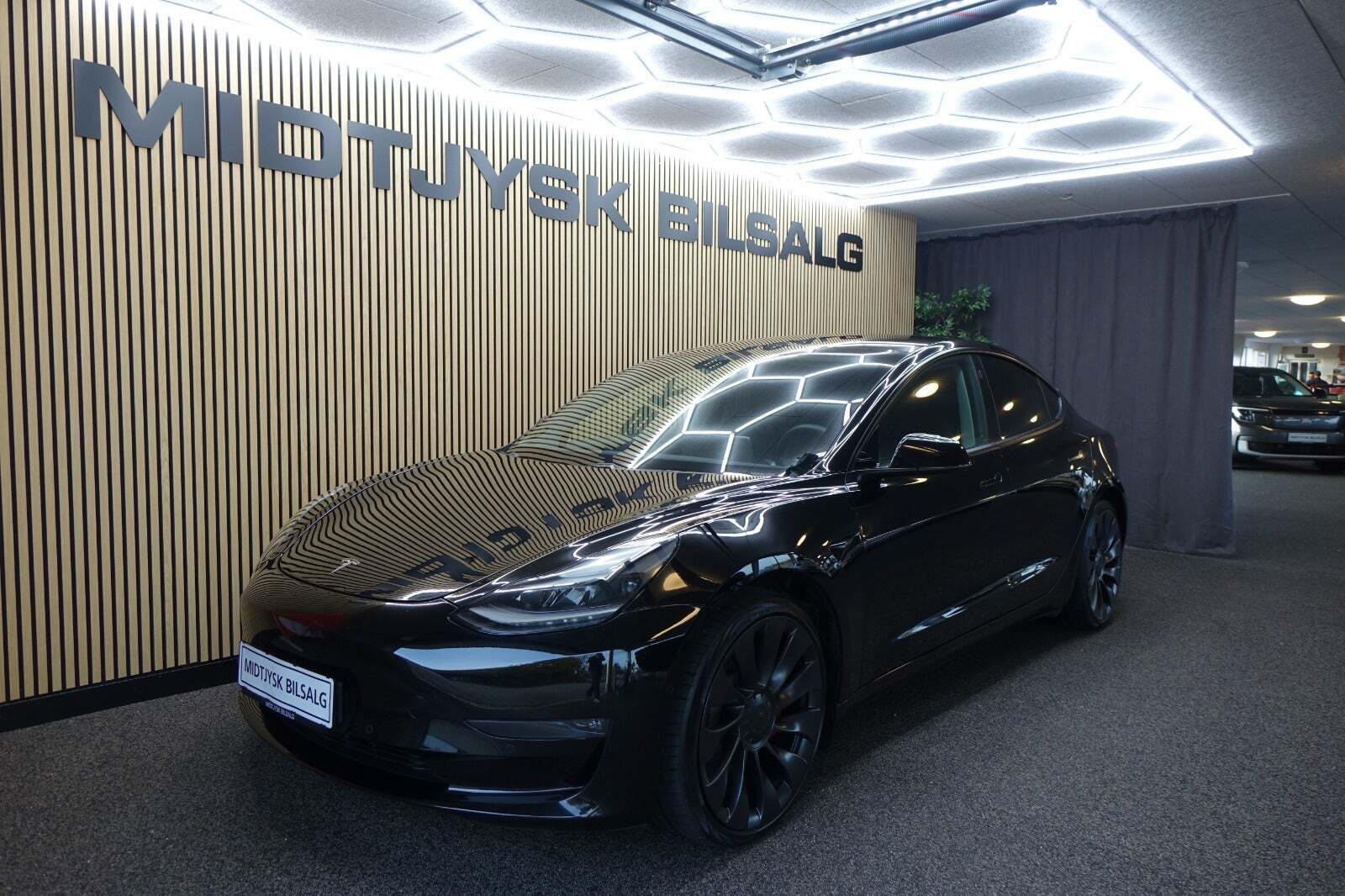 Tesla Model 3 Performance AWD