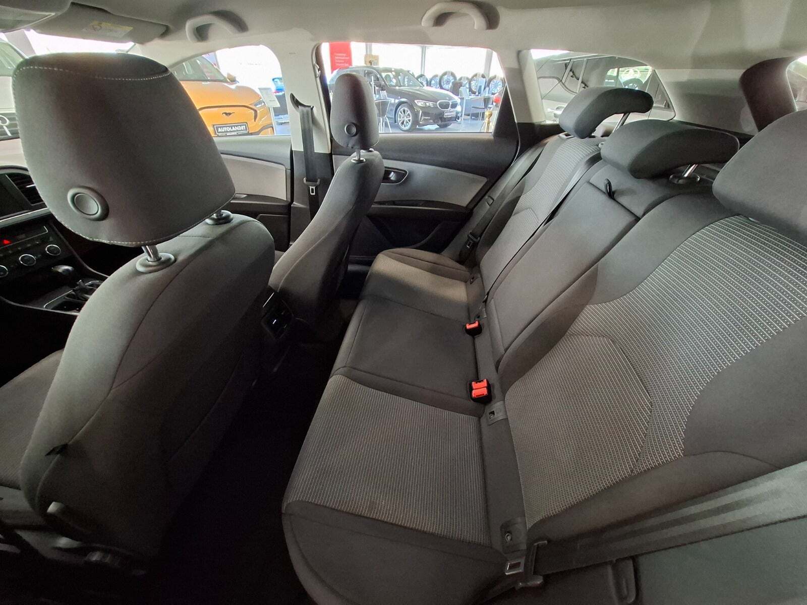 Grå Seat Leon fra 2019