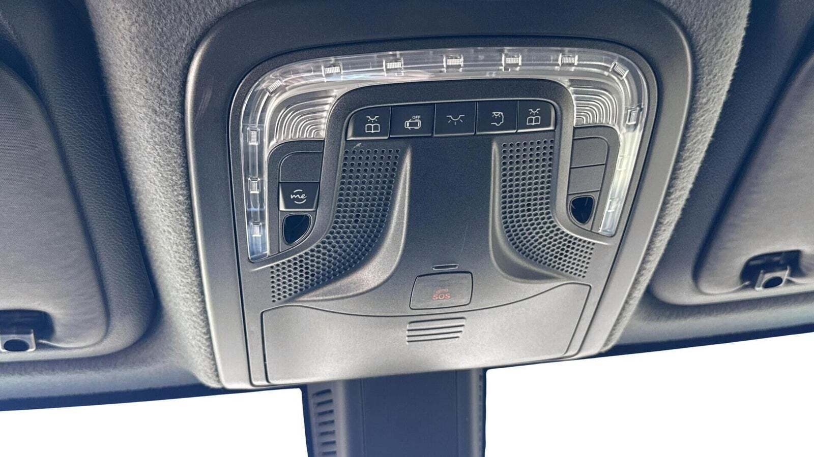 Hvid Mercedes Sprinter 317 fra 2024