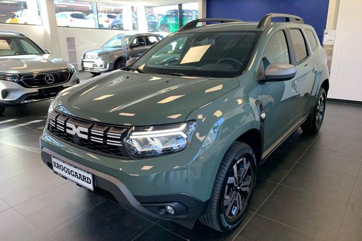 undefined Dacia Duster fra 2023 set udefra