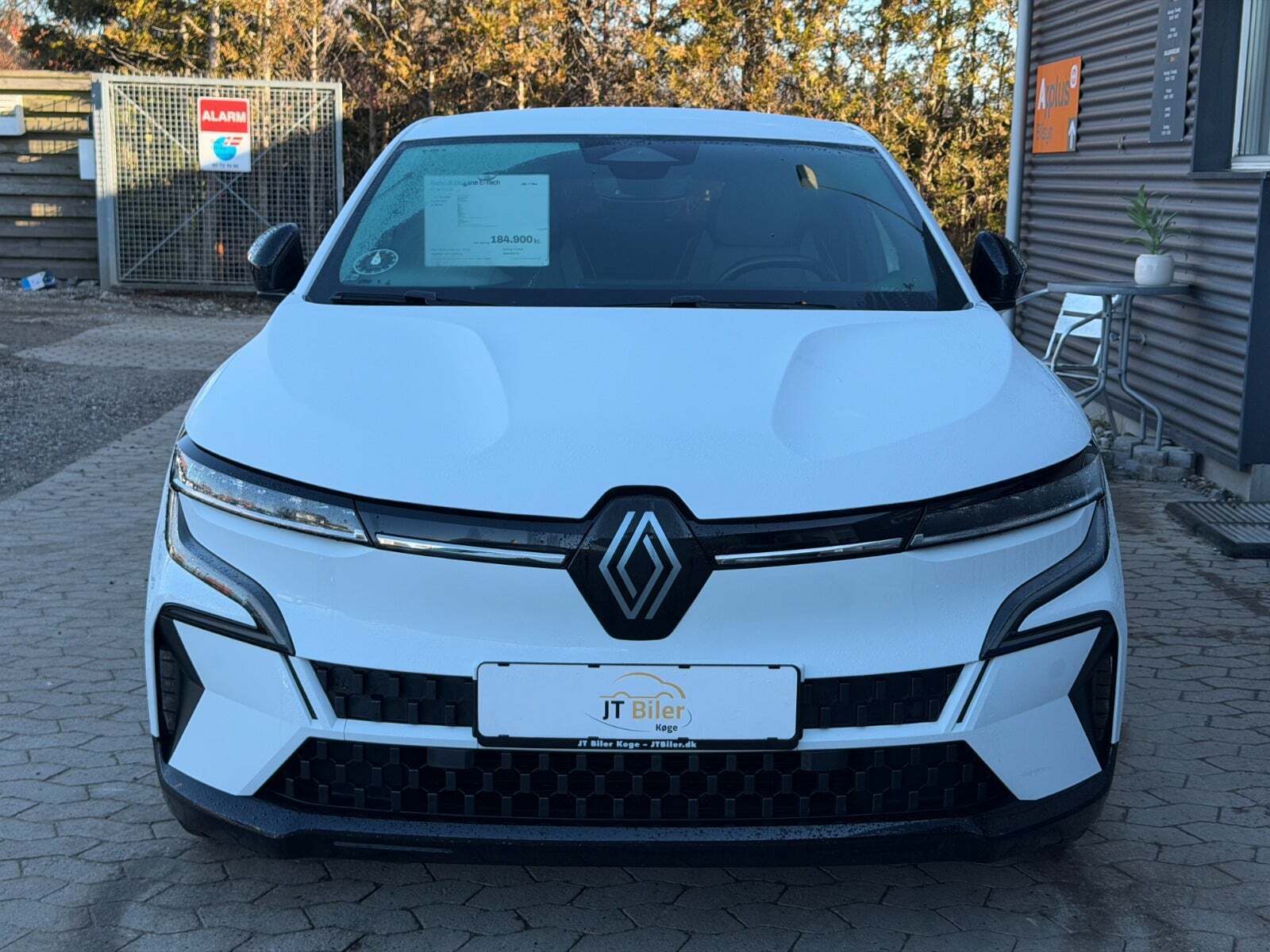 Hvid Renault Megane E-Tech fra 2023