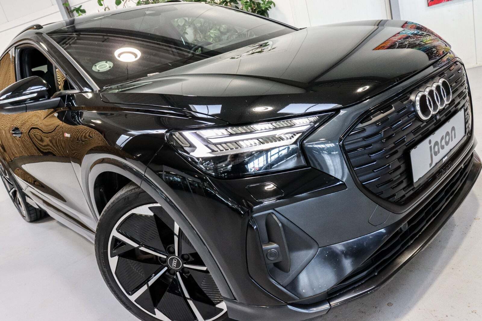 Audi Q4 e-tron 40 S-line