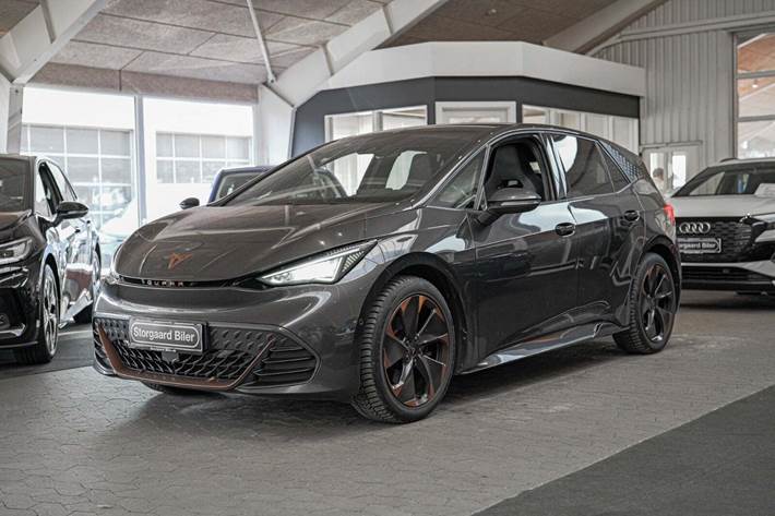 Grå Cupra Born fra 2022