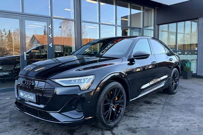 Sort Audi e-tron fra 2022