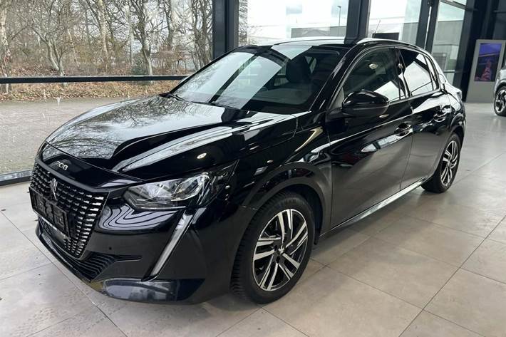 Sort Peugeot 208 fra 2020 set udefra