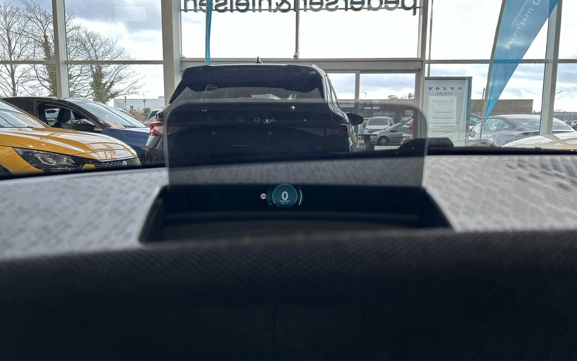 Blå Mini Cooper fra 2024