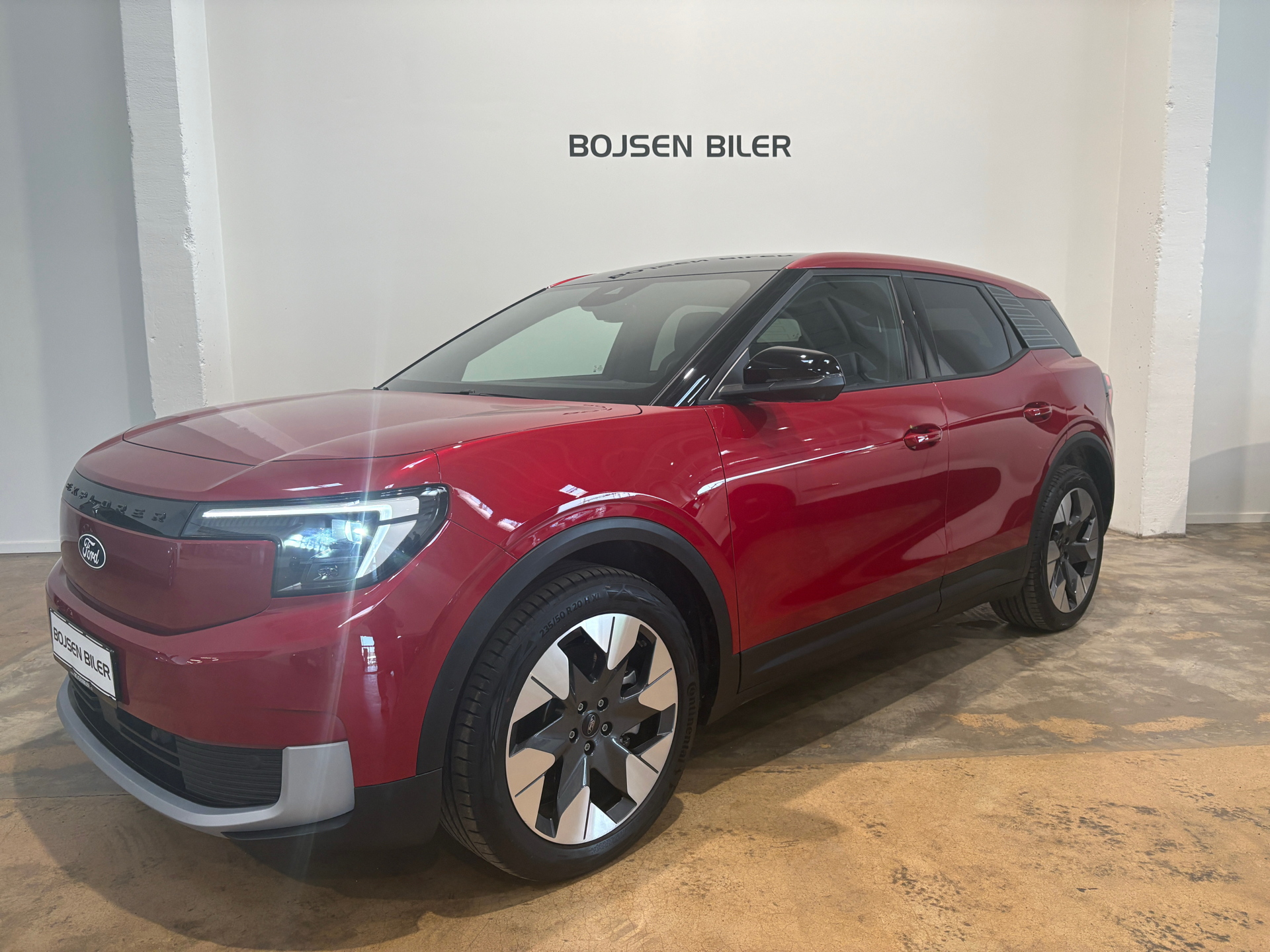 Rød Ford Explorer fra 2025