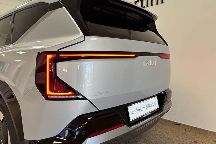 Grå Kia EV5 fra 2026