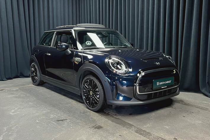 Sort Mini Cooper fra 2023 set udefra