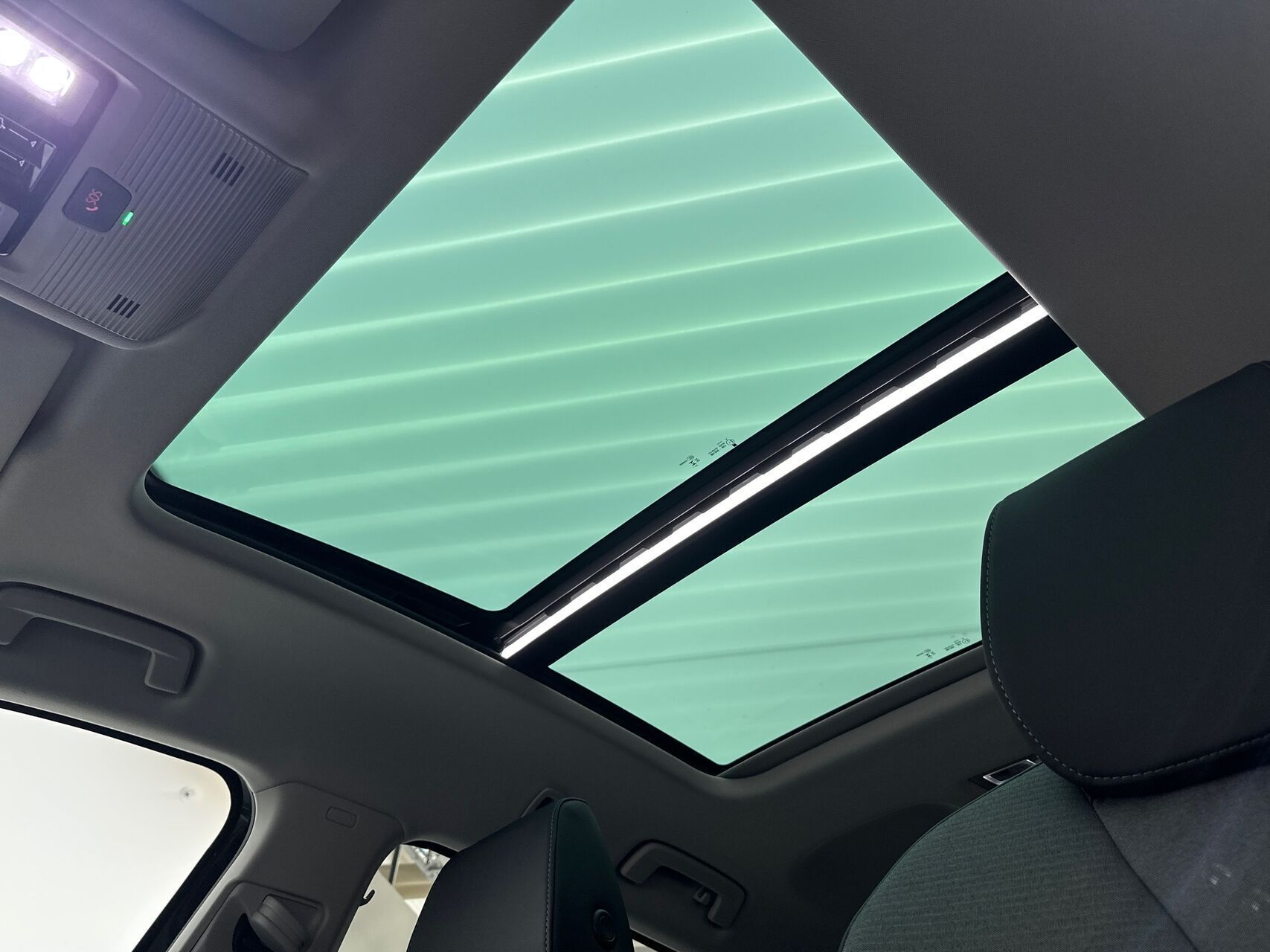 Sort Skoda Enyaq fra 2025