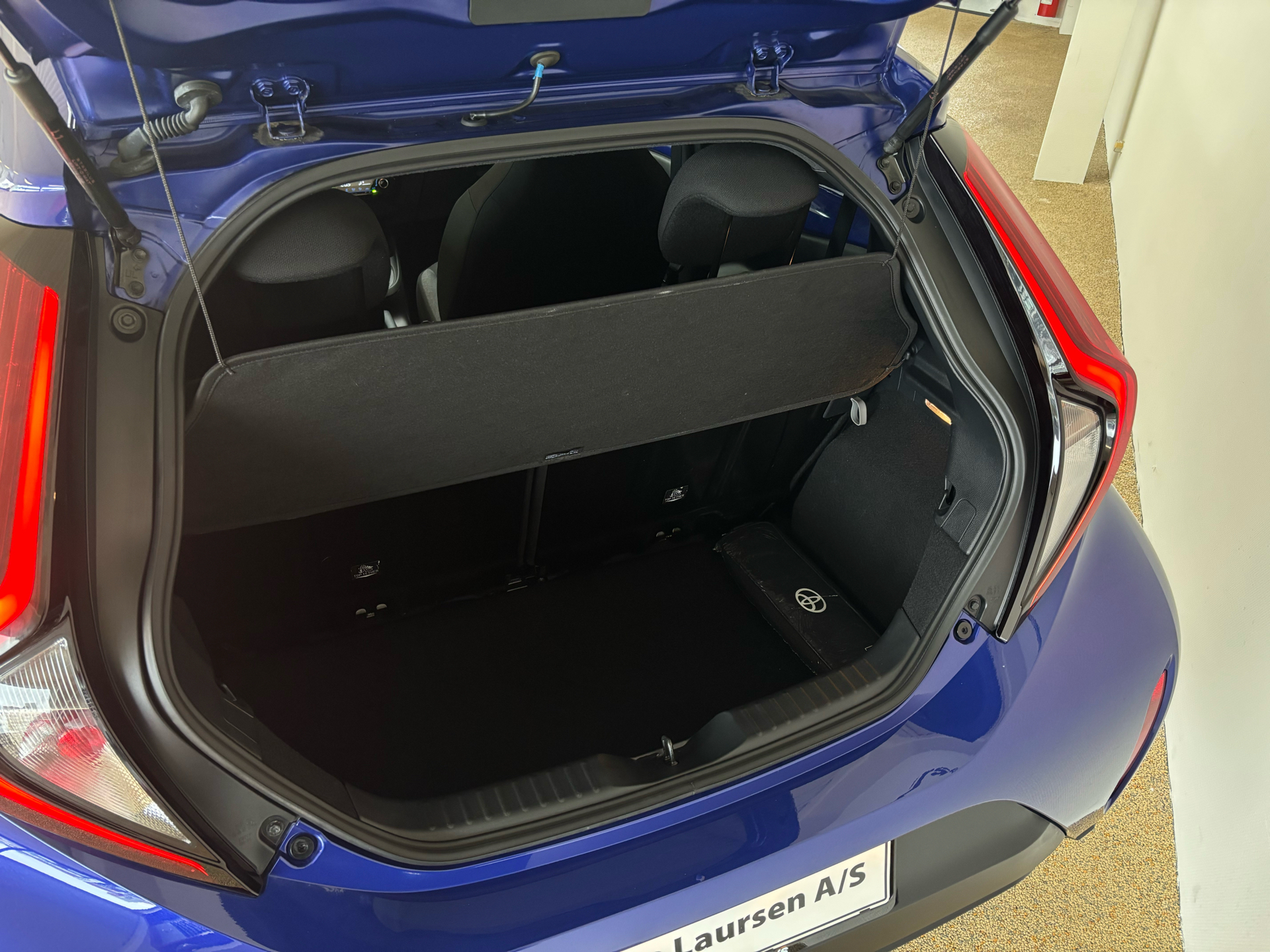 Blå Toyota Aygo X fra 2025