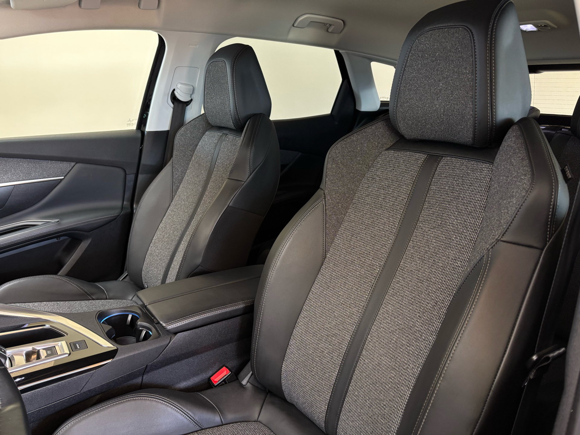 Peugeot 3008 1,5 BlueHDi Allure LTD EAT8 130HK 5d 8g Aut.