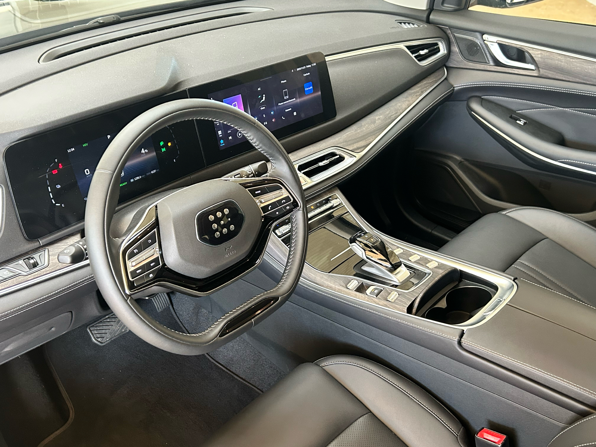 Navor E5 1,5 Plugin-hybrid Rock E-CVT 218HK 5d Aut.