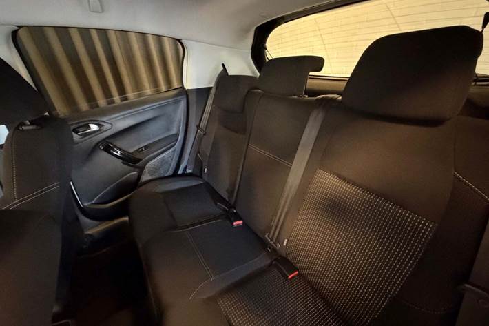 Hvid Peugeot 208 fra 2017