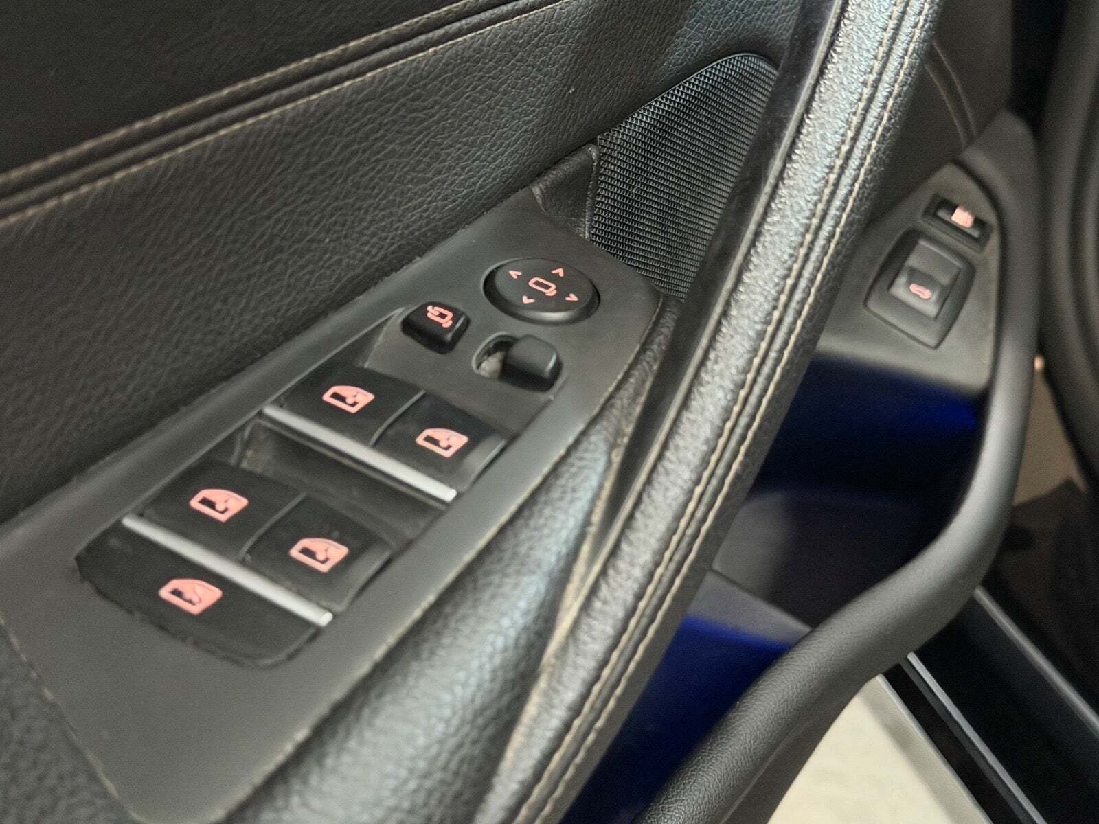 Sort BMW 530e fra 2018