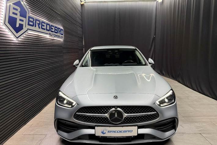 Sølv Mercedes C220 d fra 2022