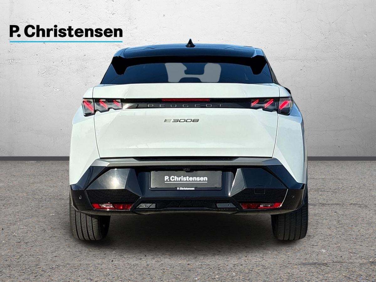 Peugeot e-3008 77 GT Pack
