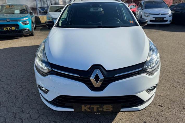 Hvid Renault Clio IV fra 2017