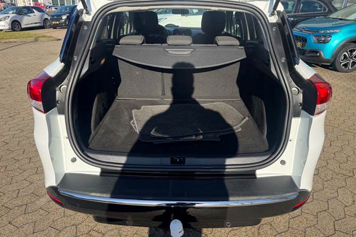 Hvid Renault Clio IV fra 2017