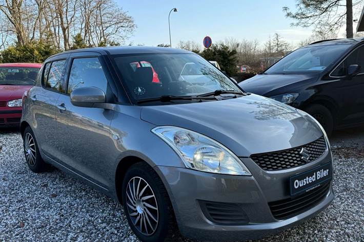 undefined Suzuki Swift fra 2011 set udefra
