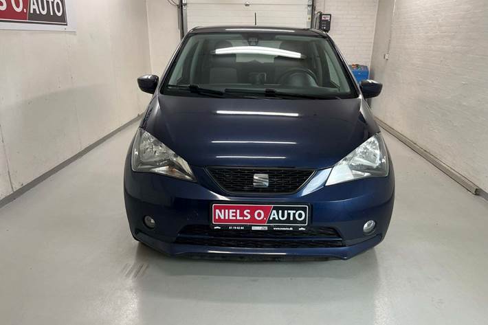 Blå Seat Mii fra 2014
