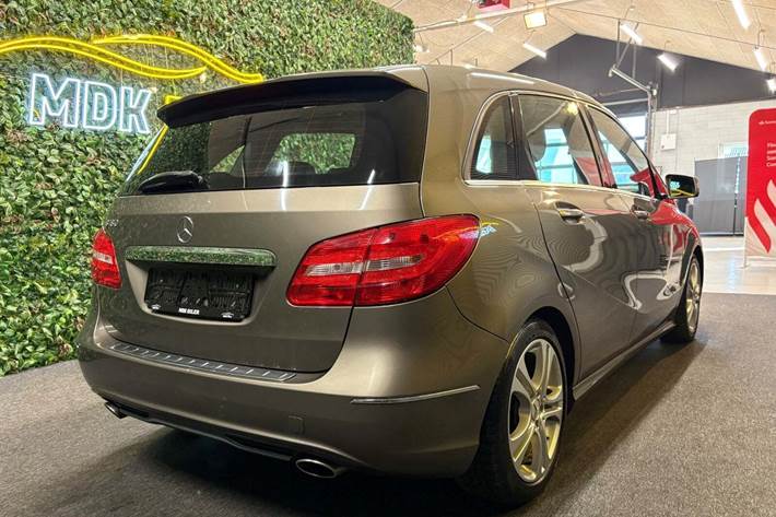 undefined Mercedes B180 fra 2014