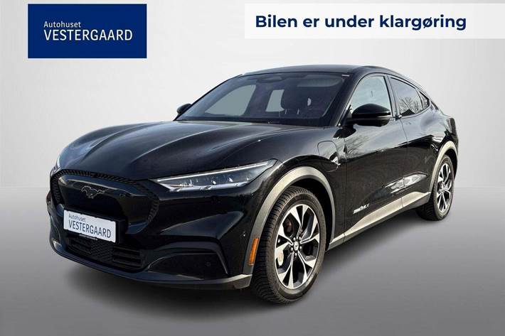 Sort Ford Mustang Mach-E fra 2021 set udefra