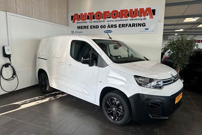 Hvid Citroën Berlingo fra 2021
