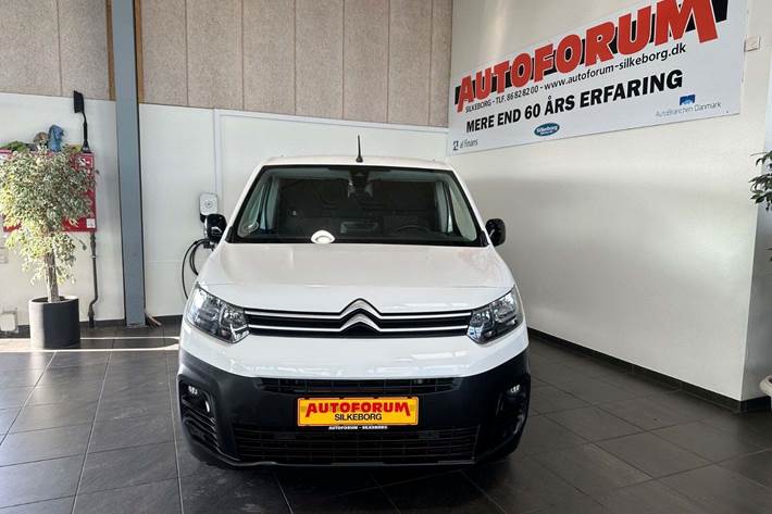 Hvid Citroën Berlingo fra 2021