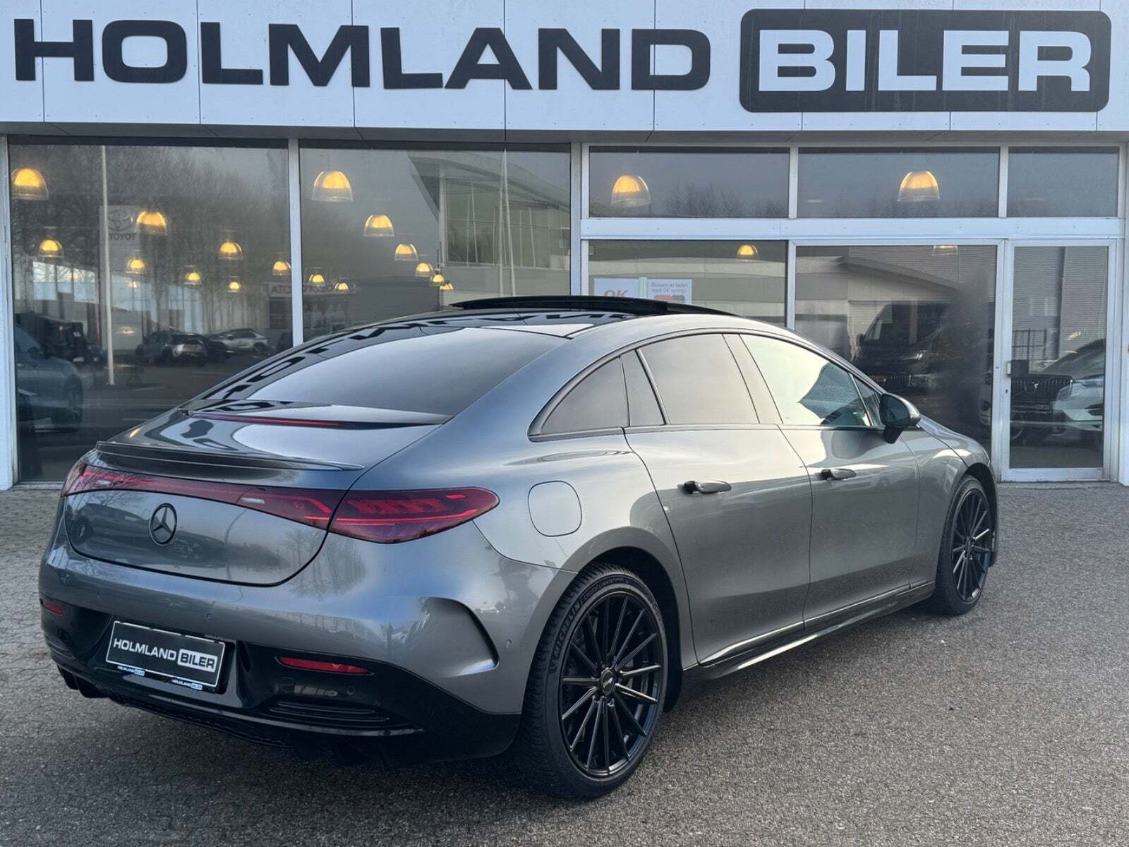 Mercedes EQE350+ AMG Line