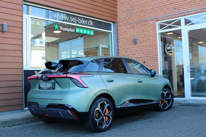 Grøn MG 4 fra 2023