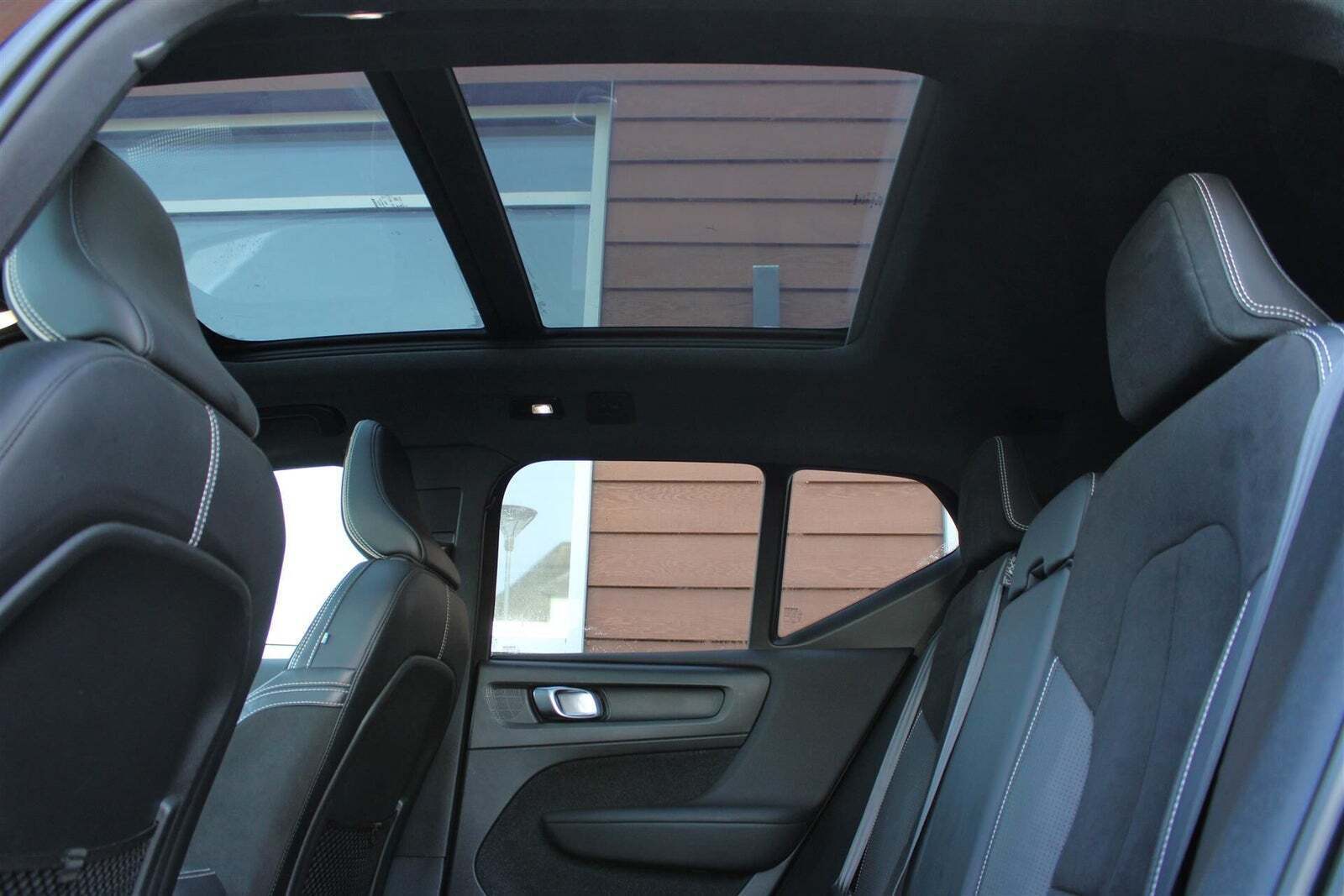 Volvo XC40 P8 ReCharge Twin R-Design