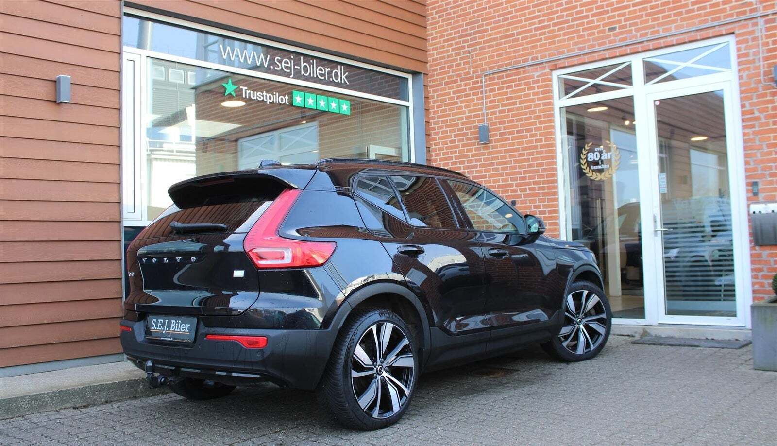 Sort Volvo XC40 fra 2021
