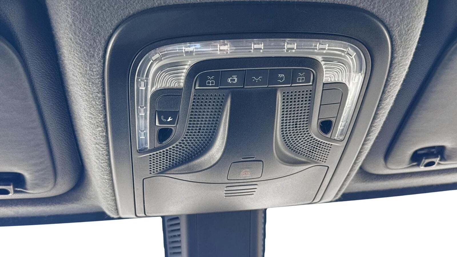 Hvid Mercedes Sprinter 215 fra 2023