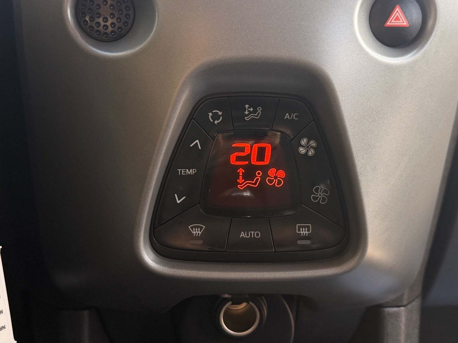 Grå Toyota Aygo fra 2019