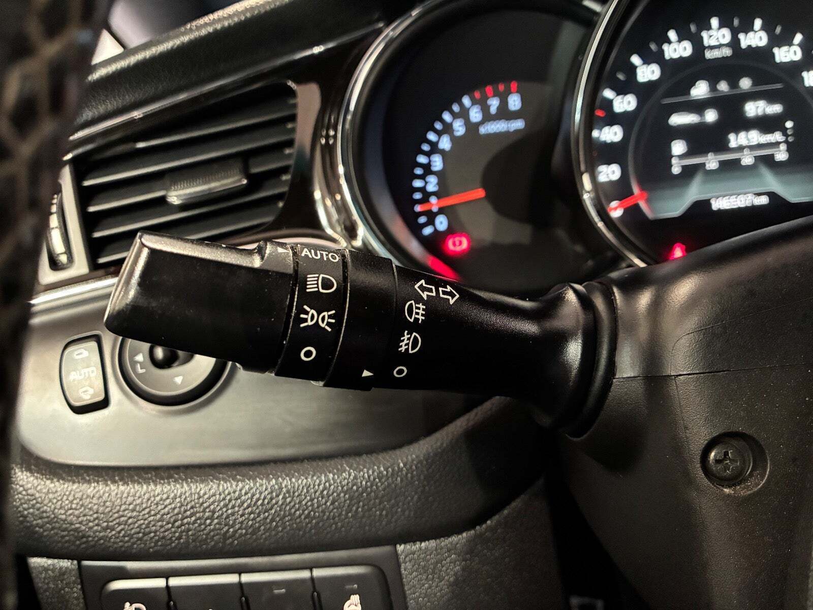 Rød Kia Ceed fra 2016