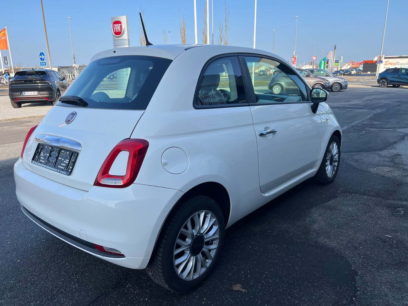 Hvid Fiat 500 fra 2016