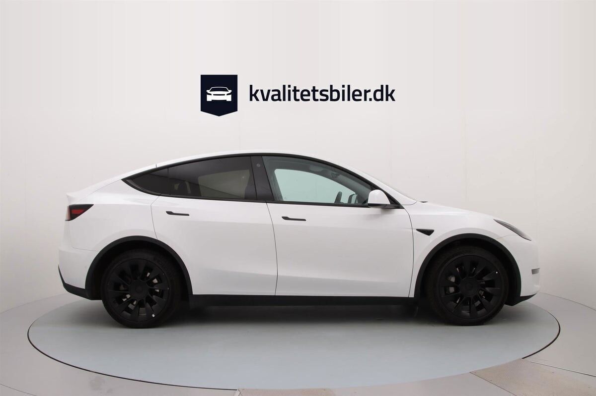 Tesla Model Y EL Long Range AWD 514HK 5d Aut.