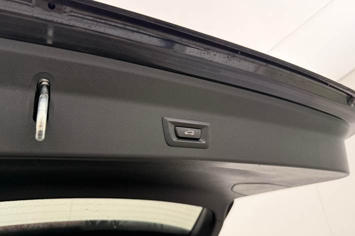 Sort BMW iX3 fra 2023