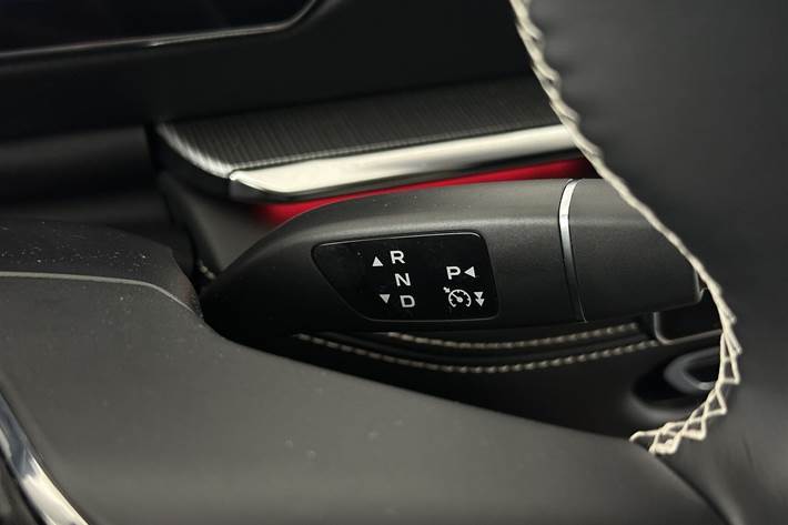 Grå Mazda 6e fra 2026