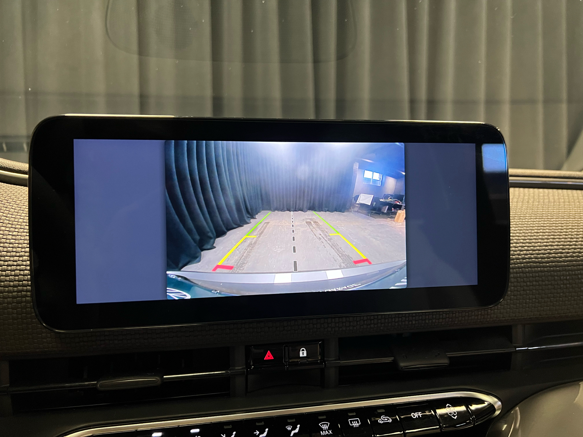 Grå Fiat 500e fra 2020