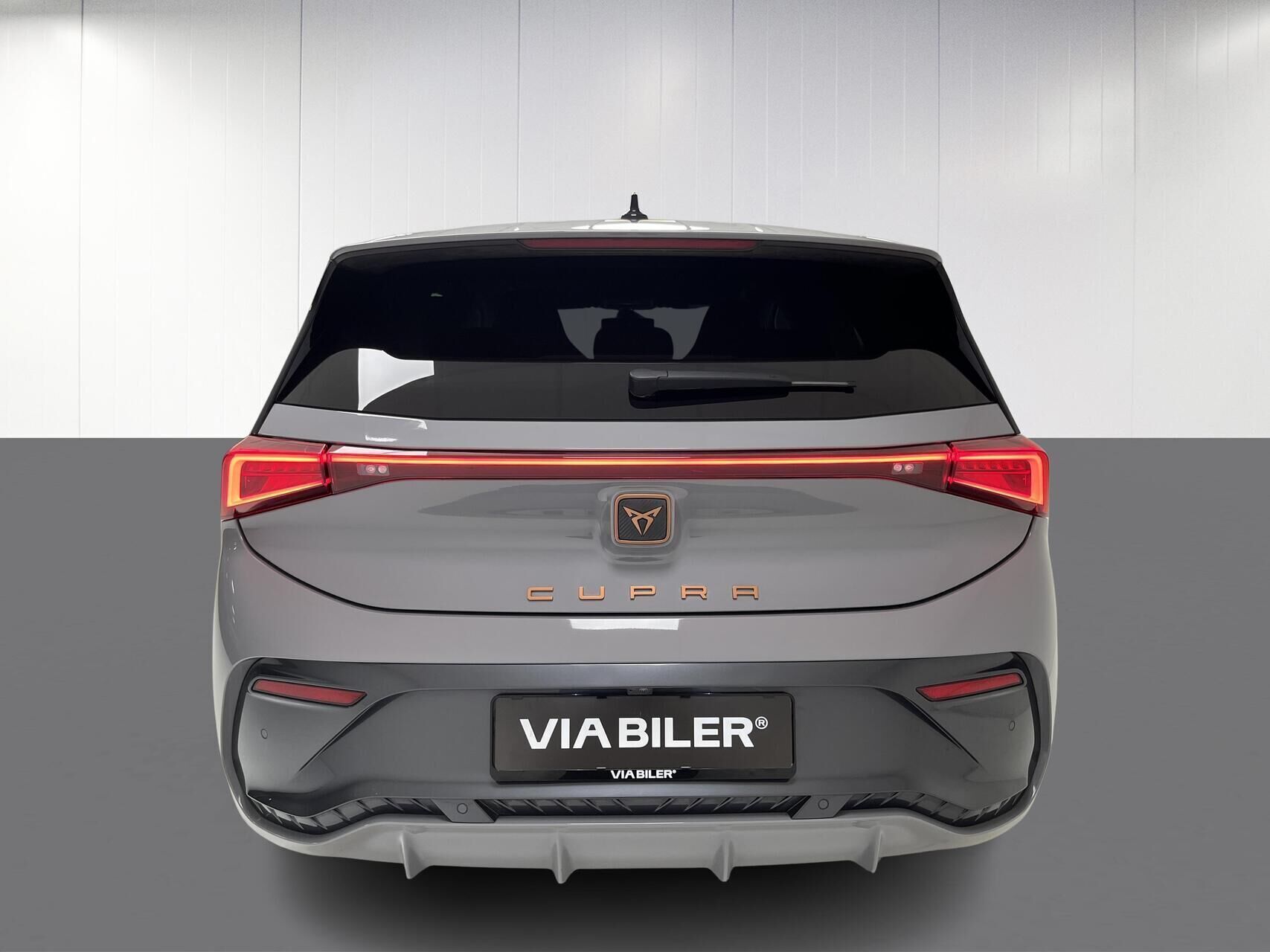 Grå Cupra Born fra 2022