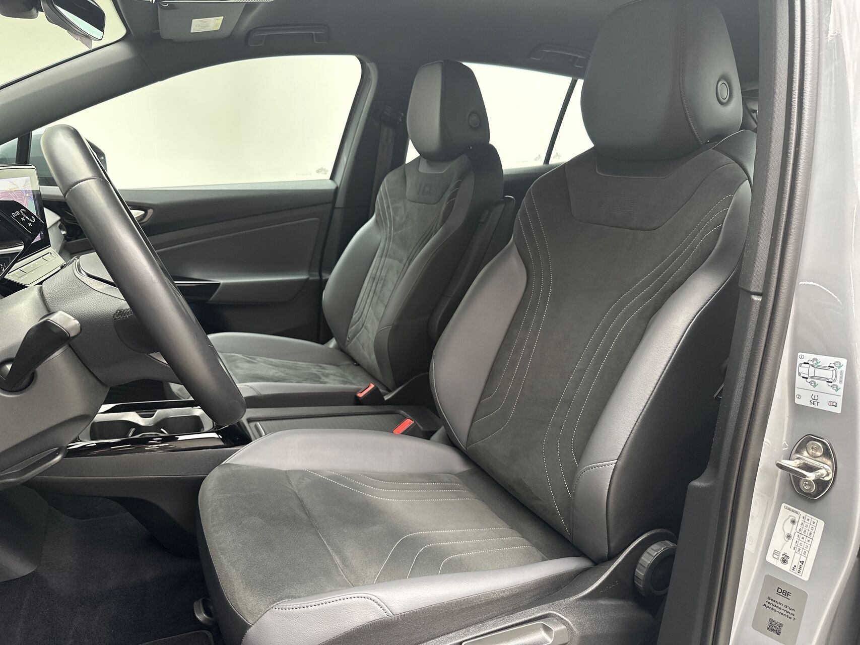 Grå VW ID.4 fra 2022