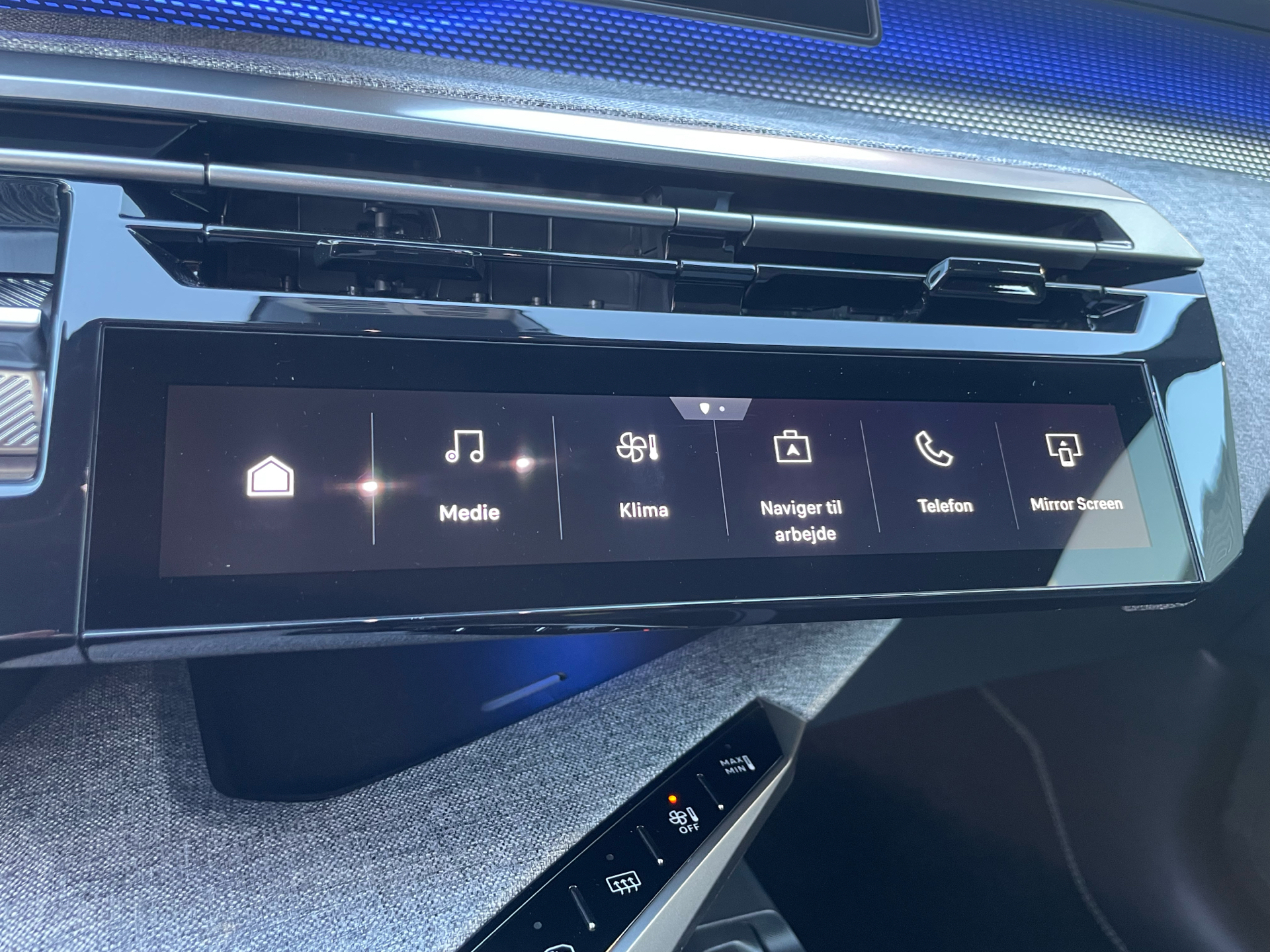 undefined Peugeot e-3008 fra 2025