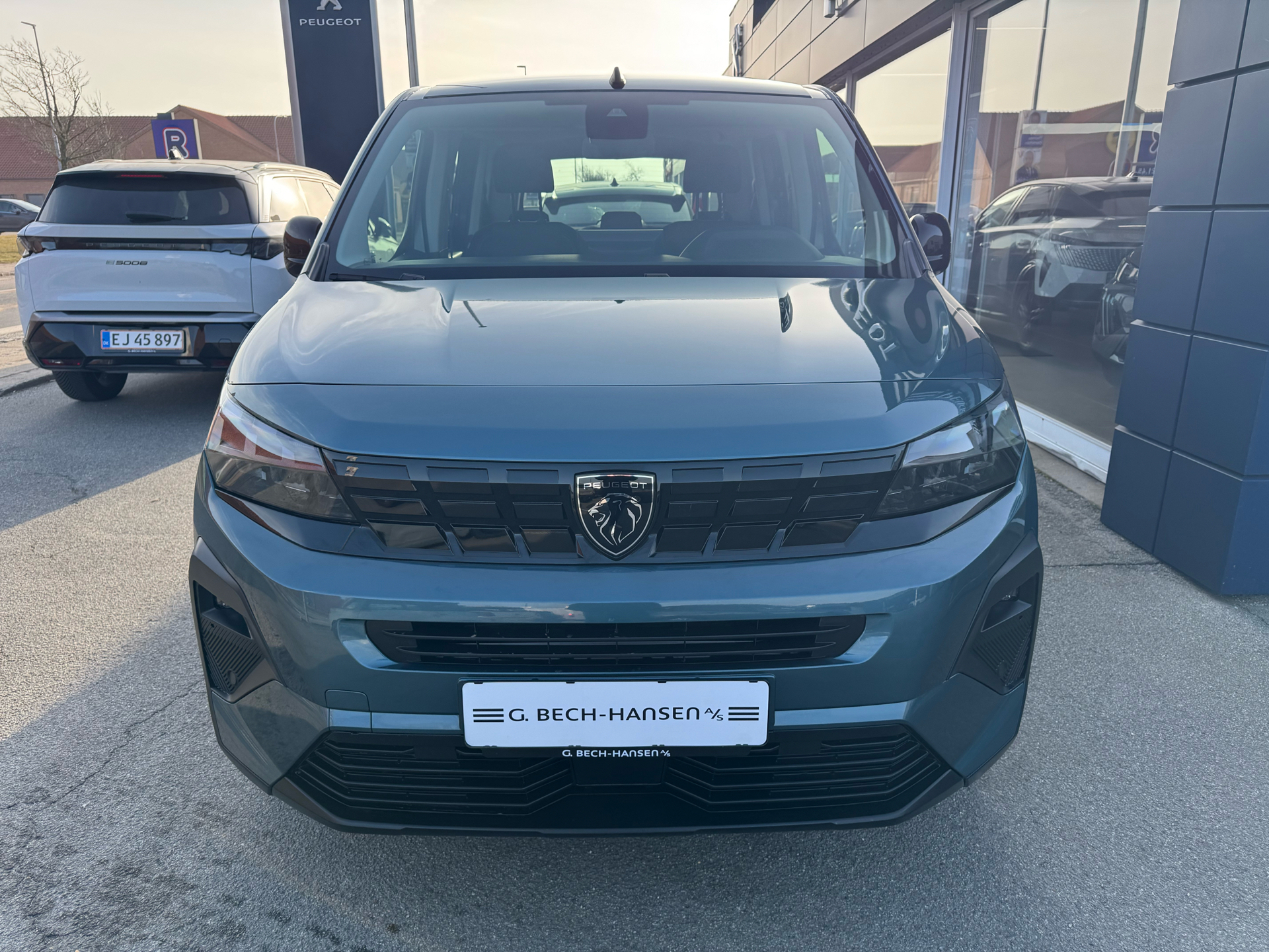 Peugeot e-Rifter L1 EL Allure 156HK Aut.