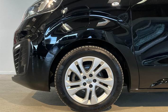 Sort Opel Zafira-e Life fra 2023