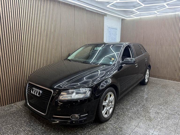 Audi A3 2,0 Sportback TDI DPF Ambiente 140HK 5d 6g