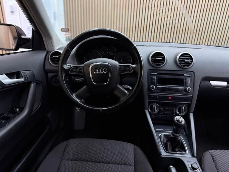 Audi A3 2,0 Sportback TDI DPF Ambiente 140HK 5d 6g