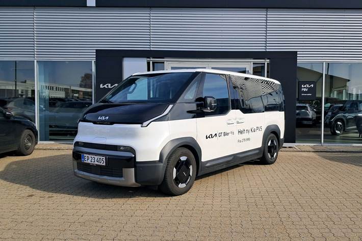 Hvid Kia PV5 fra 2026 set udefra