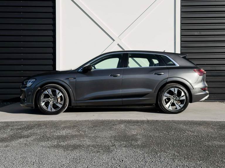 Audi e-tron 50 quattro